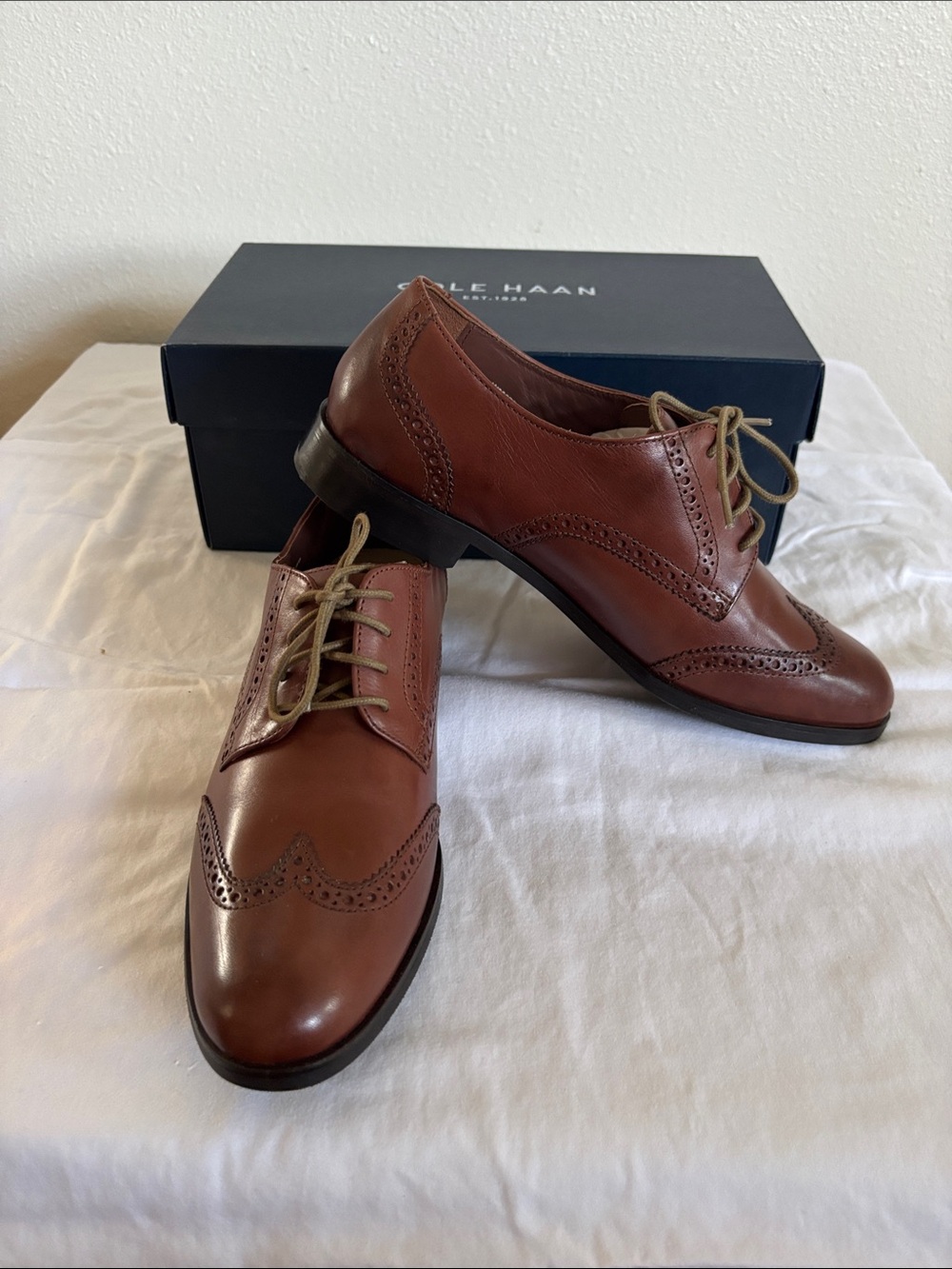NEW IN BOX Womens Cole Haan Brown Leather Wingtip Derby Oxfords